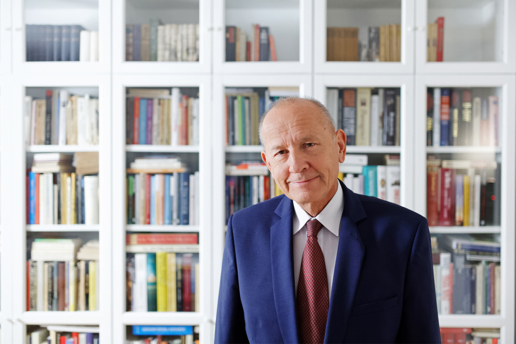 Adwokat Piotr Ochałek